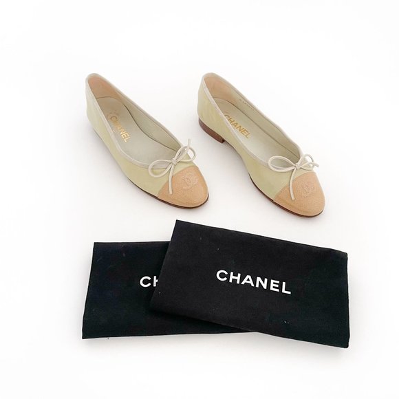 CHANEL Shoes - Chanel Cap Toe Ballet Flats EU 37.5 US 6.5-7 Pastel Yellow Patent CC Logo Shoes
